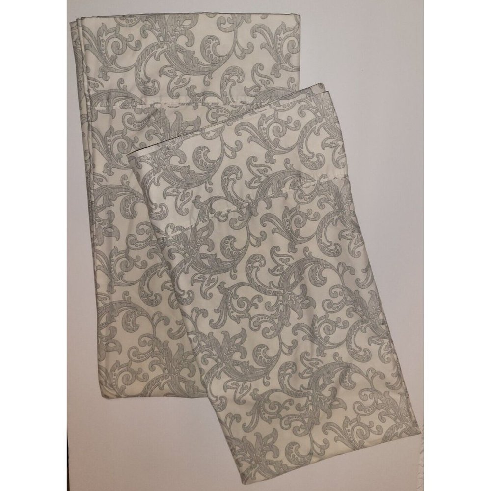 Charisma Paisley King SZ Gray White Pillowcases Microfiber Soft Excellent Set 2